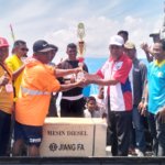 Plt. Camat Napabalano Resmi Tutup Lomba Balap Perahu Fiber Mesin Diesel 24 PK, Tim Appolo Raih Juara Pertama