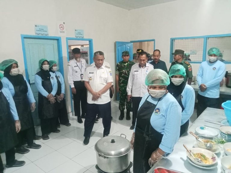 Bupati Muna Resmikan Dapur MBG Ketiga di Kecamatan Napabalano